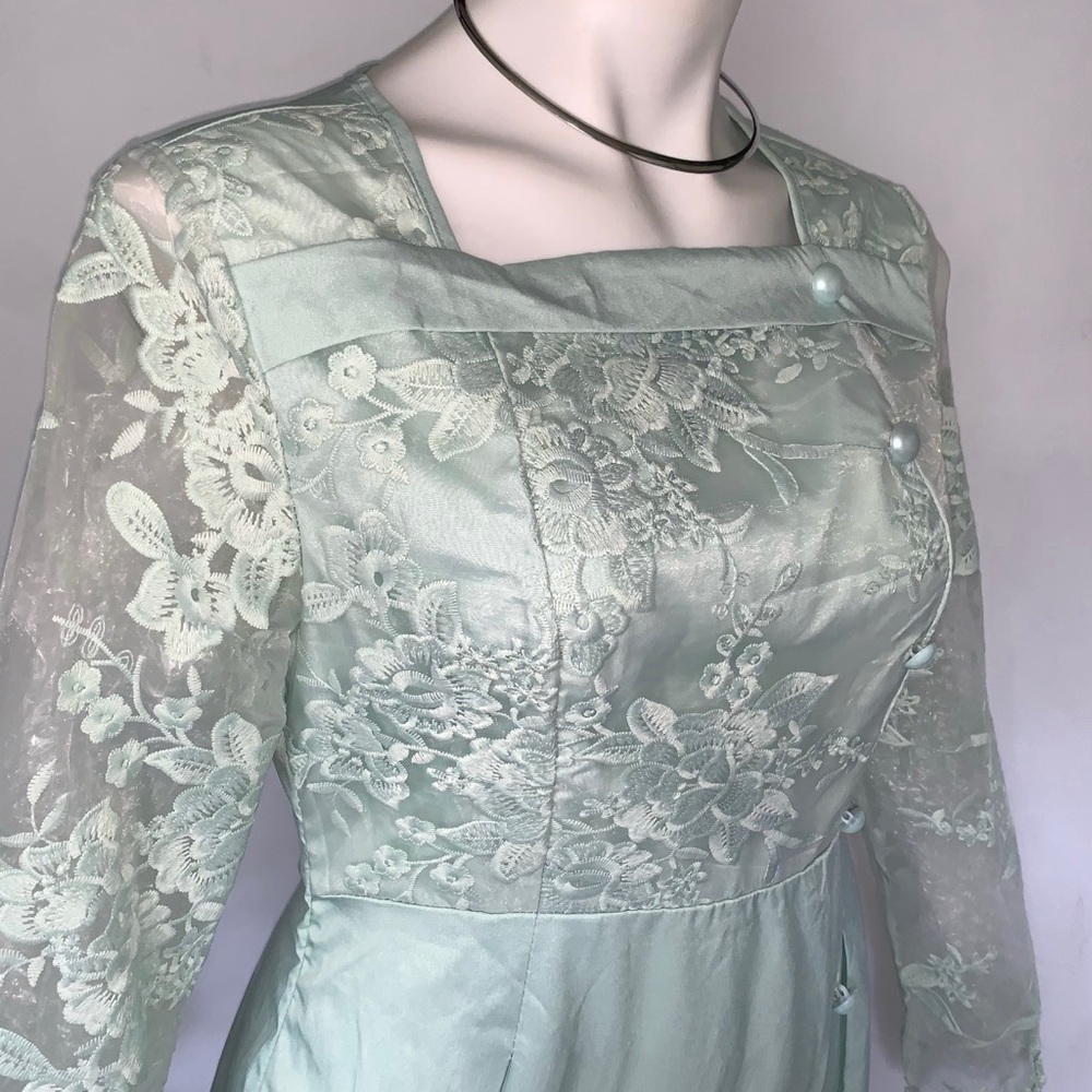 v i n t a g e :: Romantic Floral Lace Embroidered Sheer Maxi Dress - Picture 16 of 16
